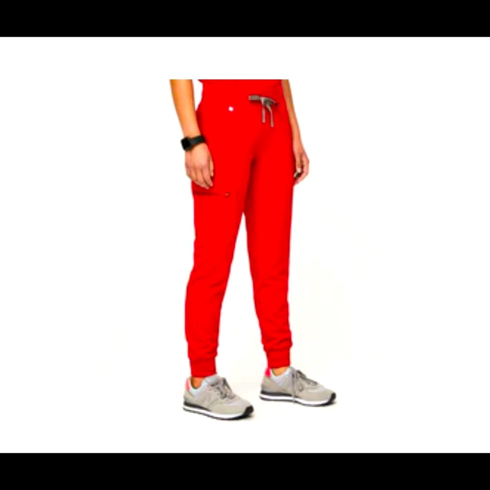 Woman’s Pop red Zamora Petite Jogger Scrub Pants -Small